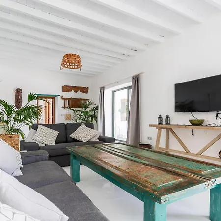 New Panorama - Stunning 5 Bedroom With Pool 别墅 La Asomada (Lanzarote)